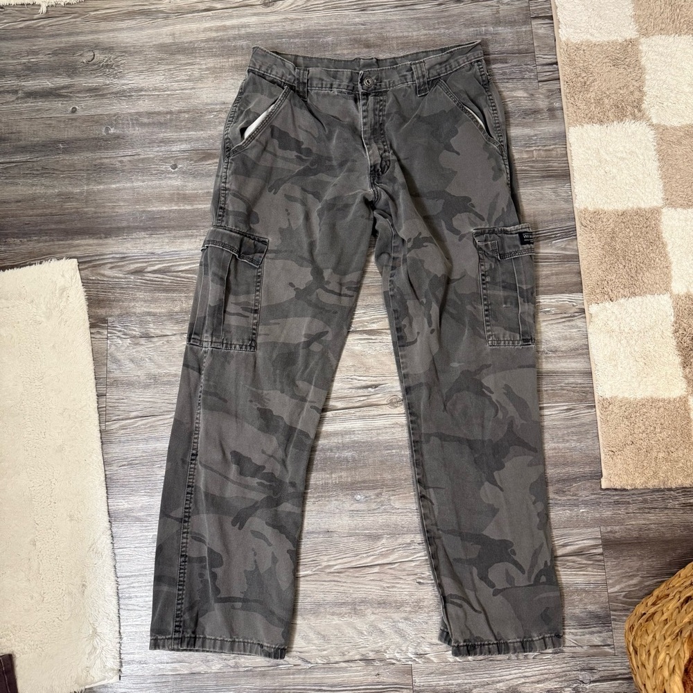 Wrangler Men's Dark Camouflage Cargo Pants